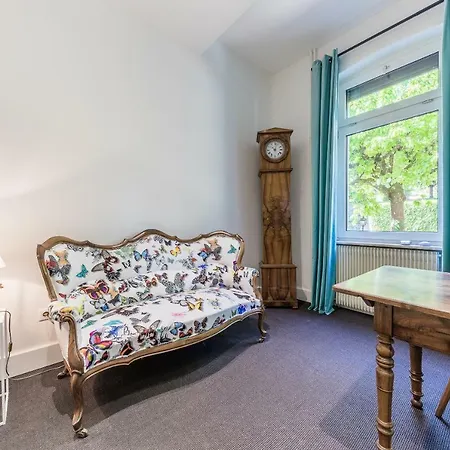 D'hotes Du Cote Des Remparts 3* Виссамбур